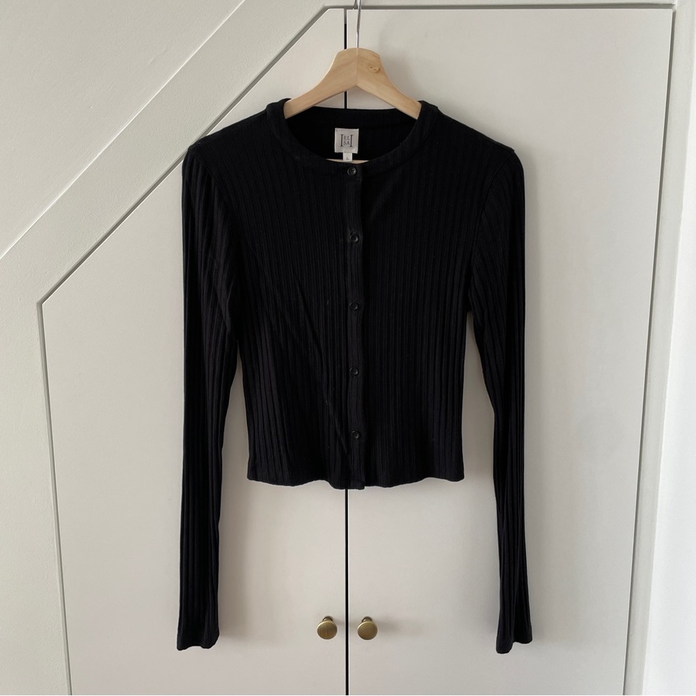 HELSA | Black Long Sleeve Crop Top